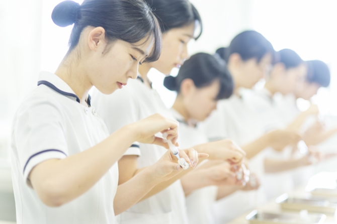 看護学科( 3年 ) / 定員40名(男女)