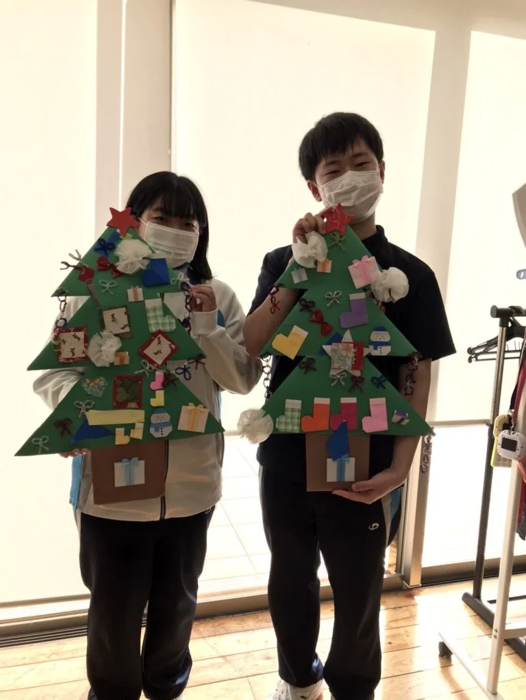 【看護学科】2年生が地域福祉特論の授業で施設を訪問｜地域交流を通した学び